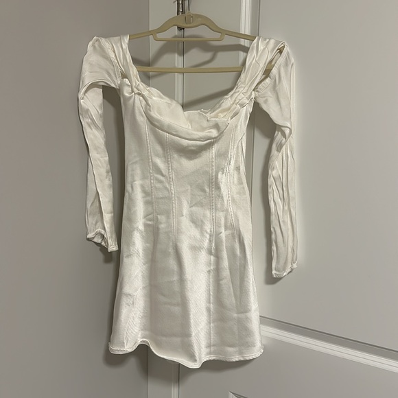 Meshki Giselle Dress - Picture 3 of 3